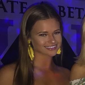 Meet your Posher, Avery